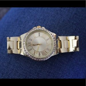Gold watch w/ decorative rhinestones